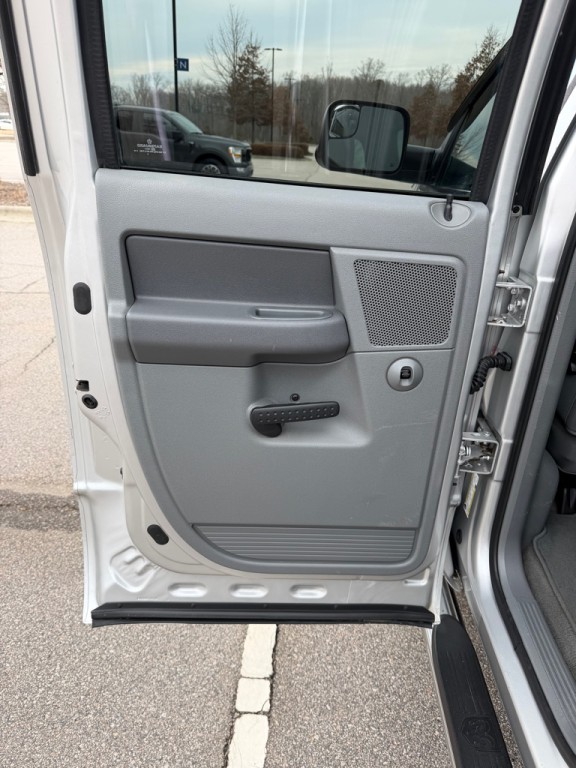 2009 Dodge Ram 2500 Image 15