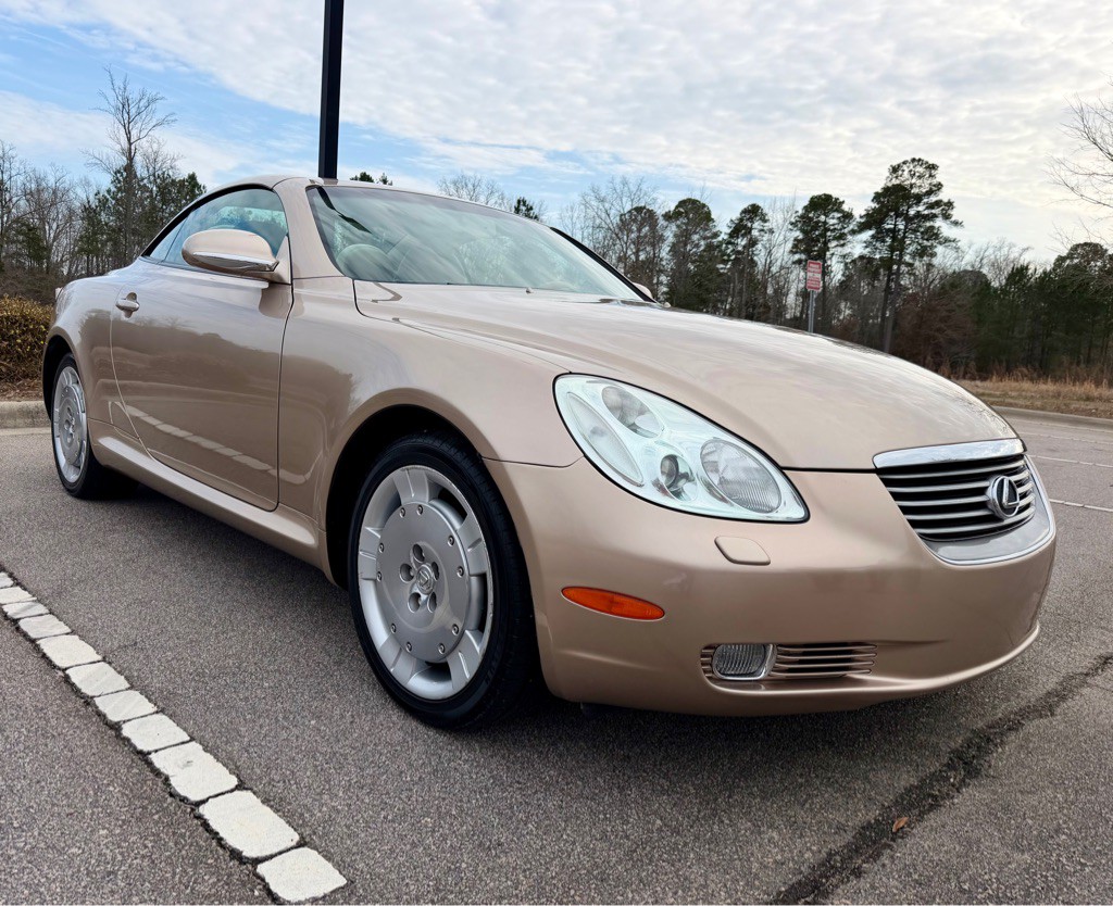 2002 Lexus SC Image 3