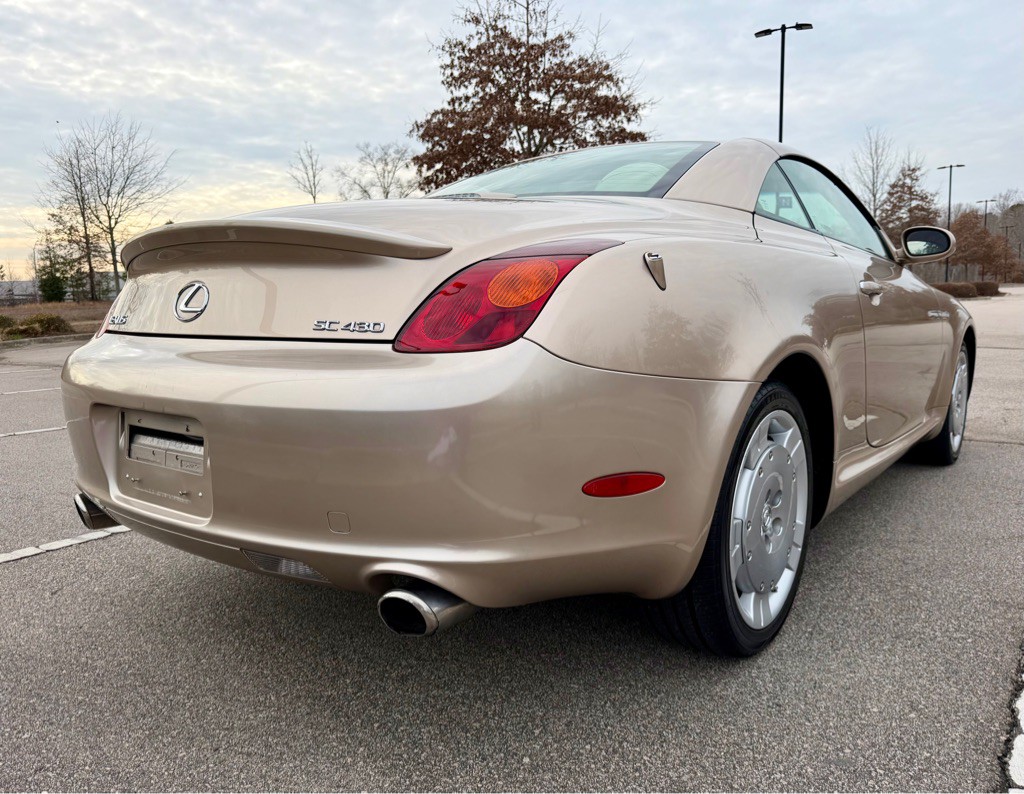 2002 Lexus SC Image 5