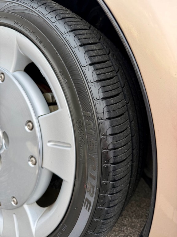 2002 Lexus SC Image 9