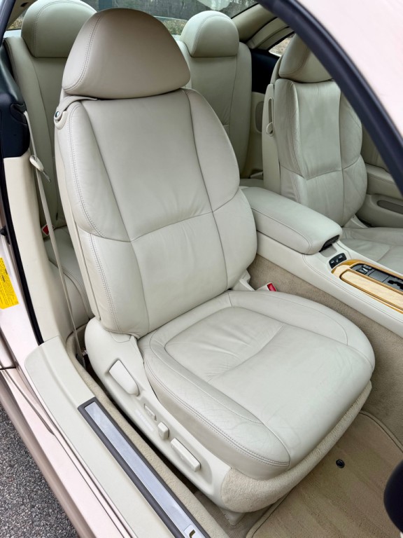 2002 Lexus SC Image 16