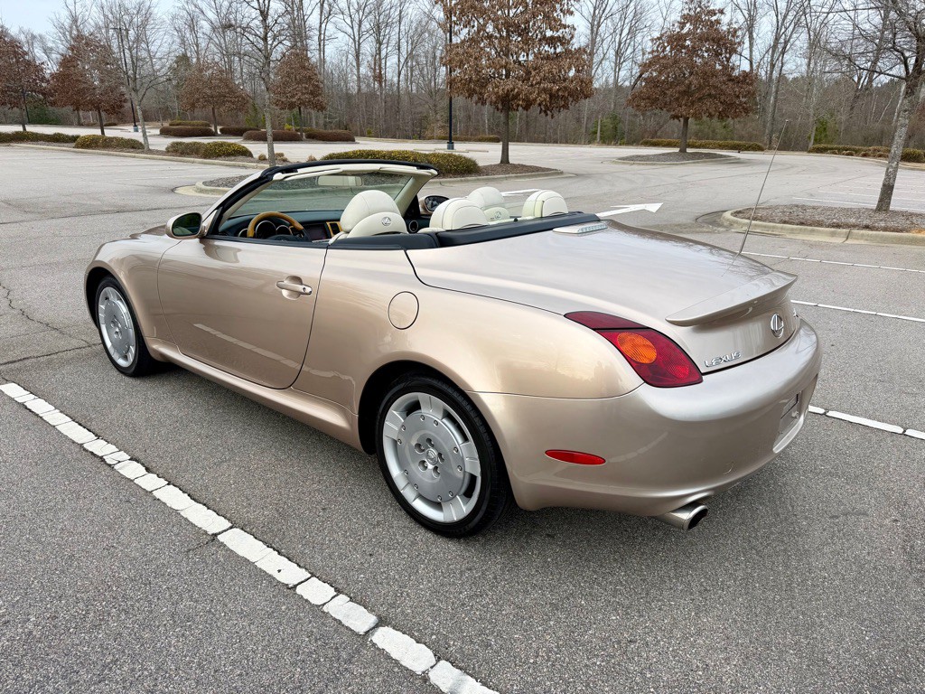 2002 Lexus SC Image 20