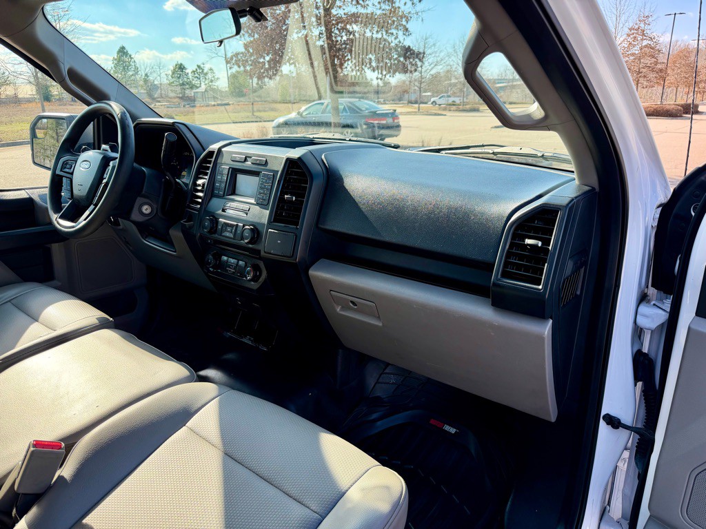 2017 Ford F-150 Image 13