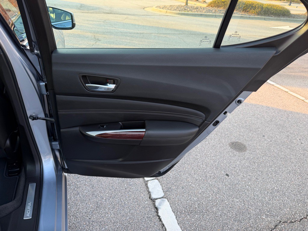 2016 Acura TL Image 20