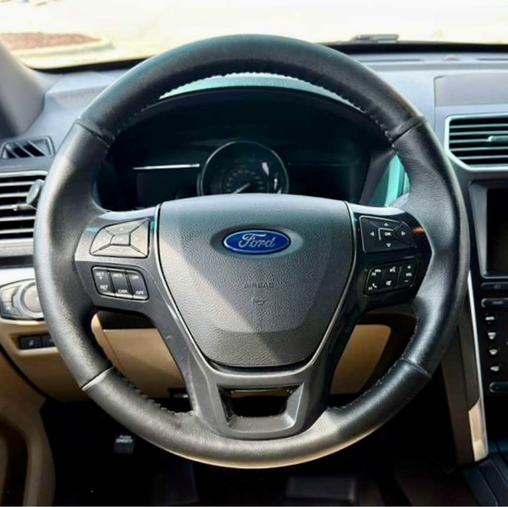 2017 Ford Explorer Image 15