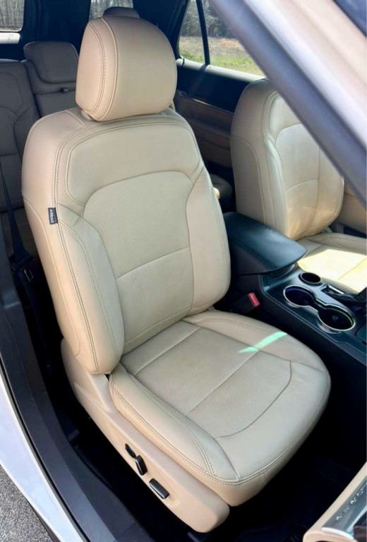 2017 Ford Explorer Image 20