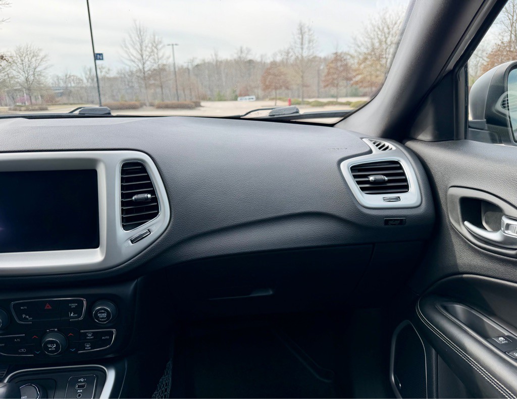 2021 Jeep Compass Image 21