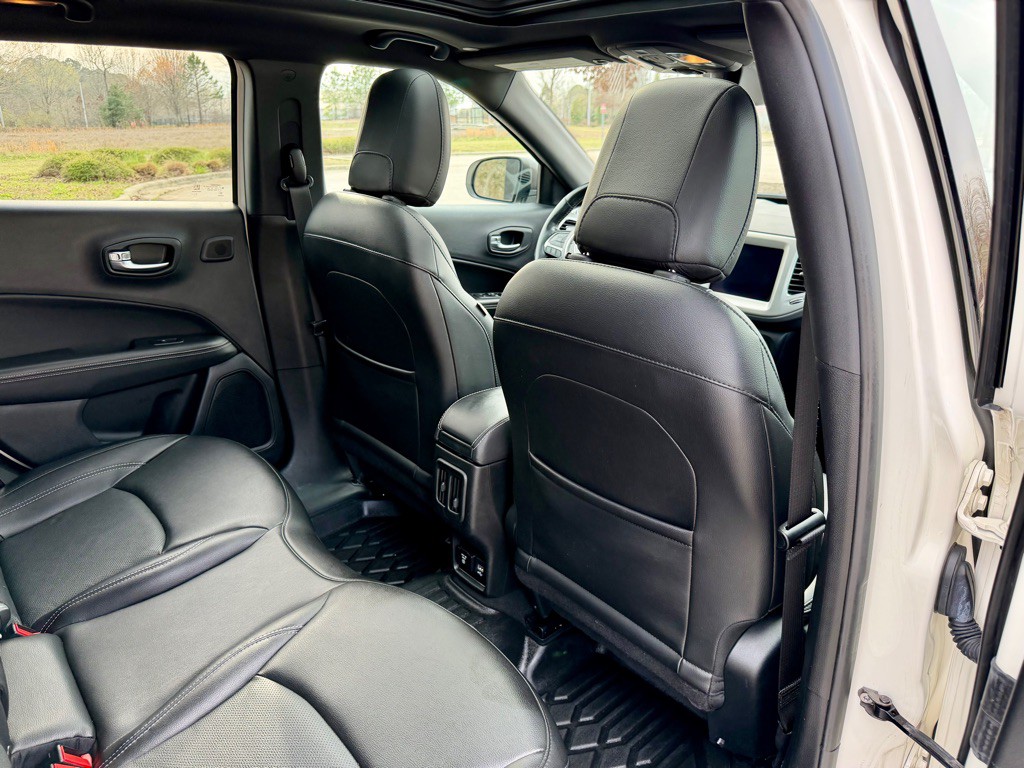 2021 Jeep Compass Image 24