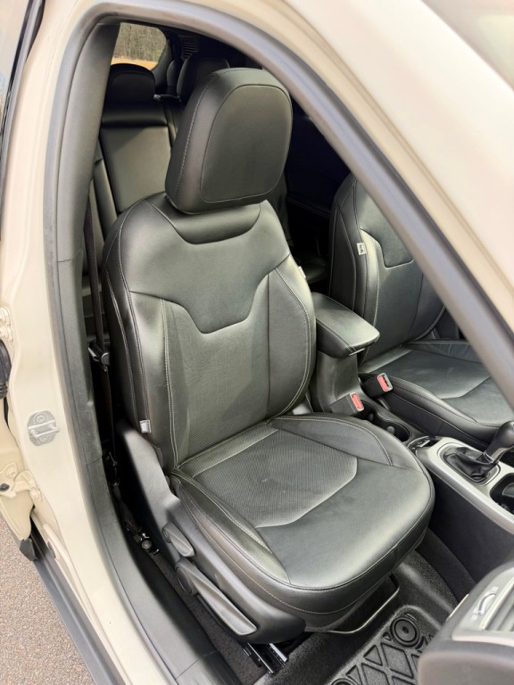 2021 Jeep Compass Image 27