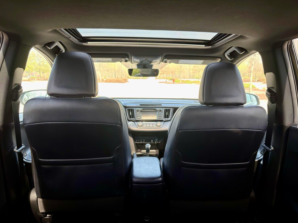 2017 Toyota Rav4 Image 14