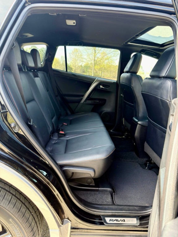 2017 Toyota Rav4 Image 15