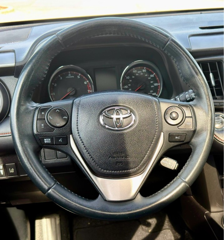 2017 Toyota Rav4 Image 17