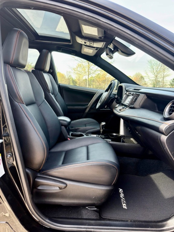 2017 Toyota Rav4 Image 20