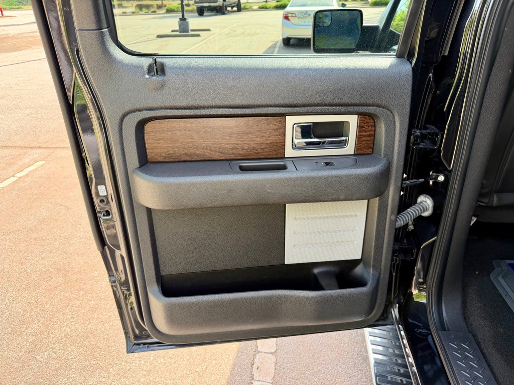 2014 Ford F-150 Image 17