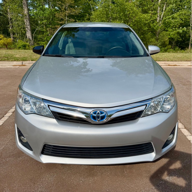 2012 Toyota Camry Image 2