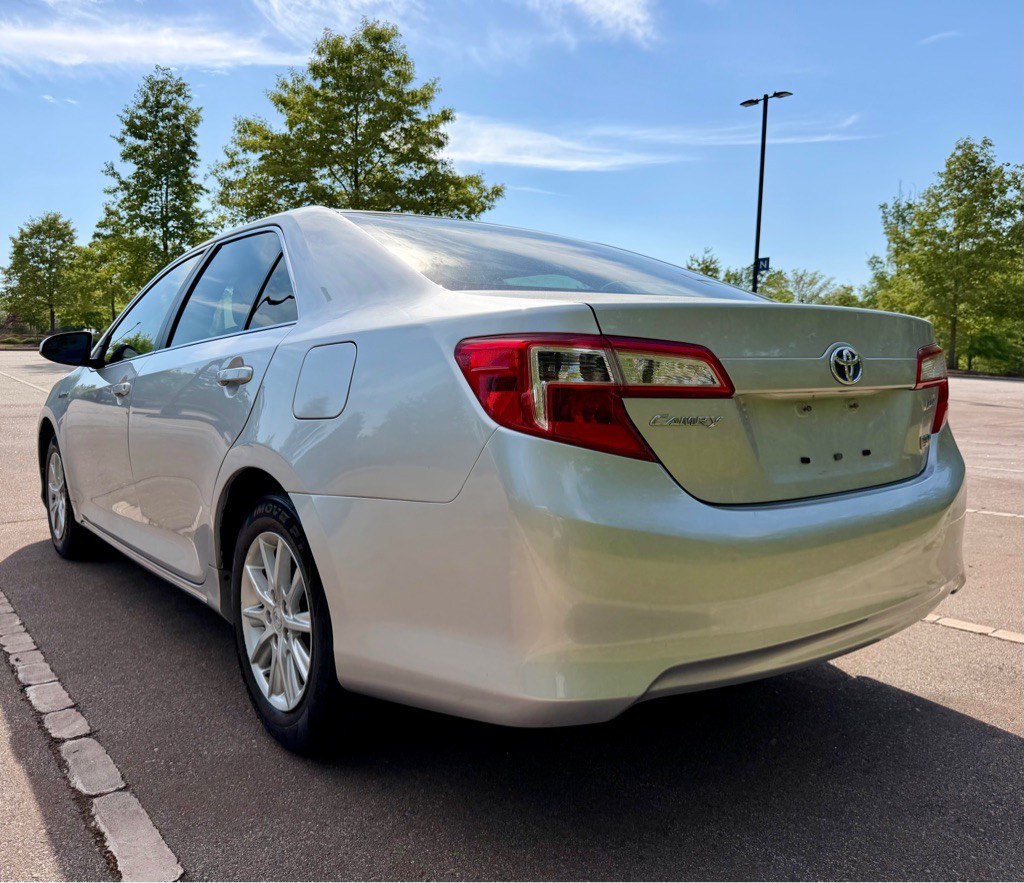 2012 Toyota Camry Image 7