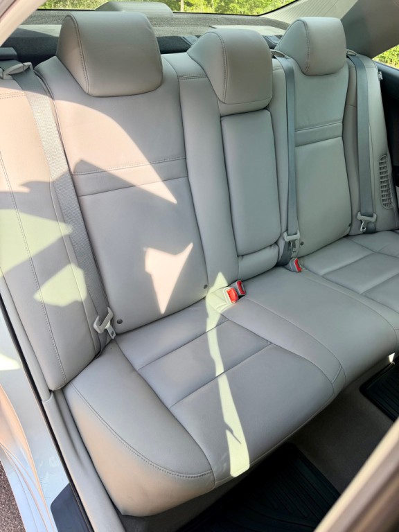 2012 Toyota Camry Image 22
