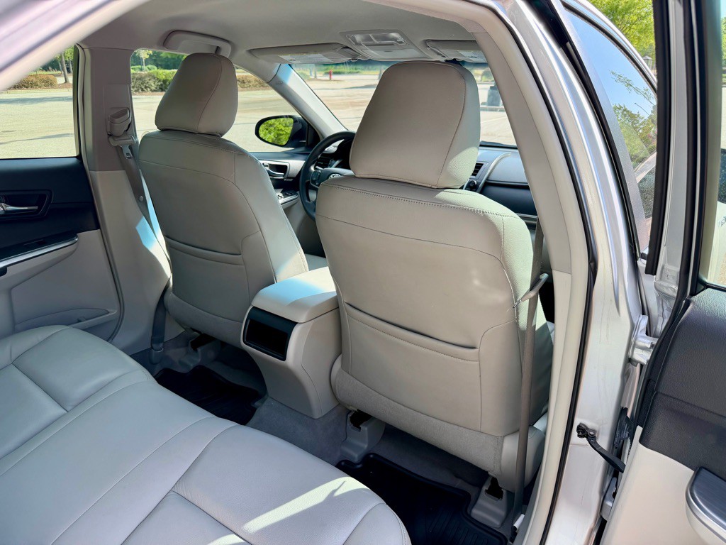 2012 Toyota Camry Image 23