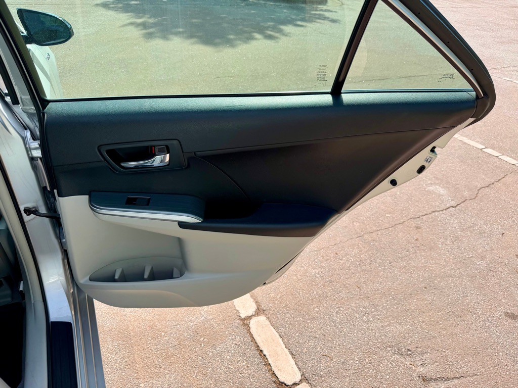 2012 Toyota Camry Image 24