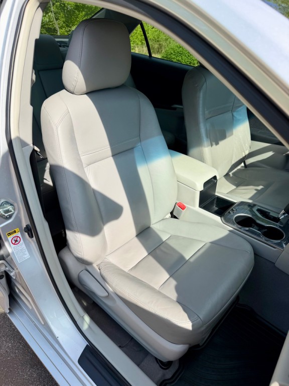 2012 Toyota Camry Image 26