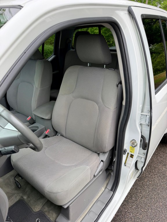 2018 Nissan Frontier Image 11