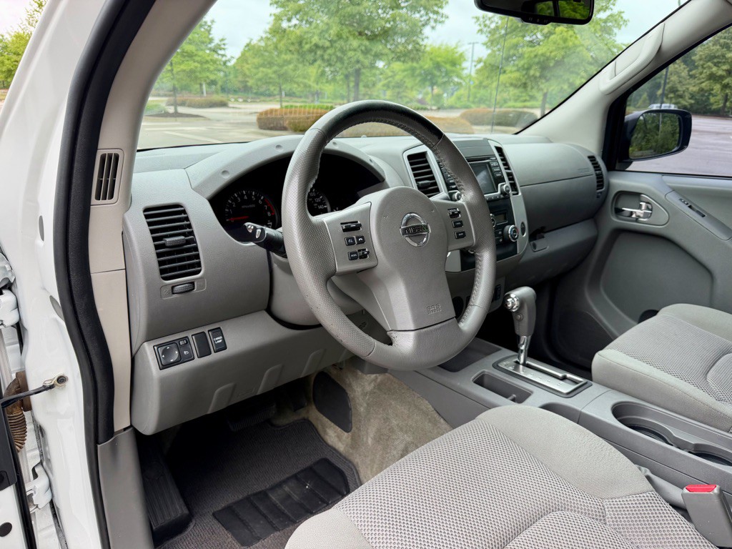 2018 Nissan Frontier Image 12