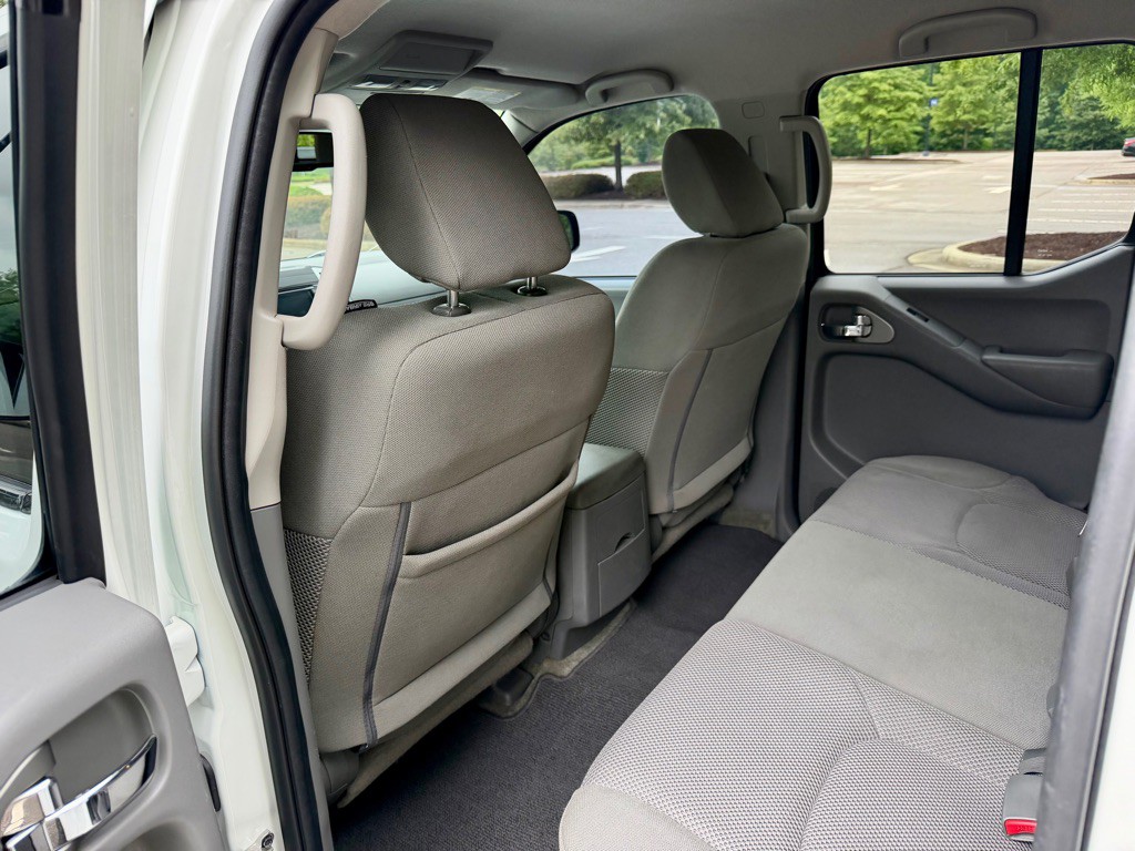 2018 Nissan Frontier Image 16