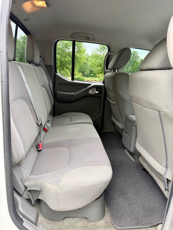 2018 Nissan Frontier Image 22
