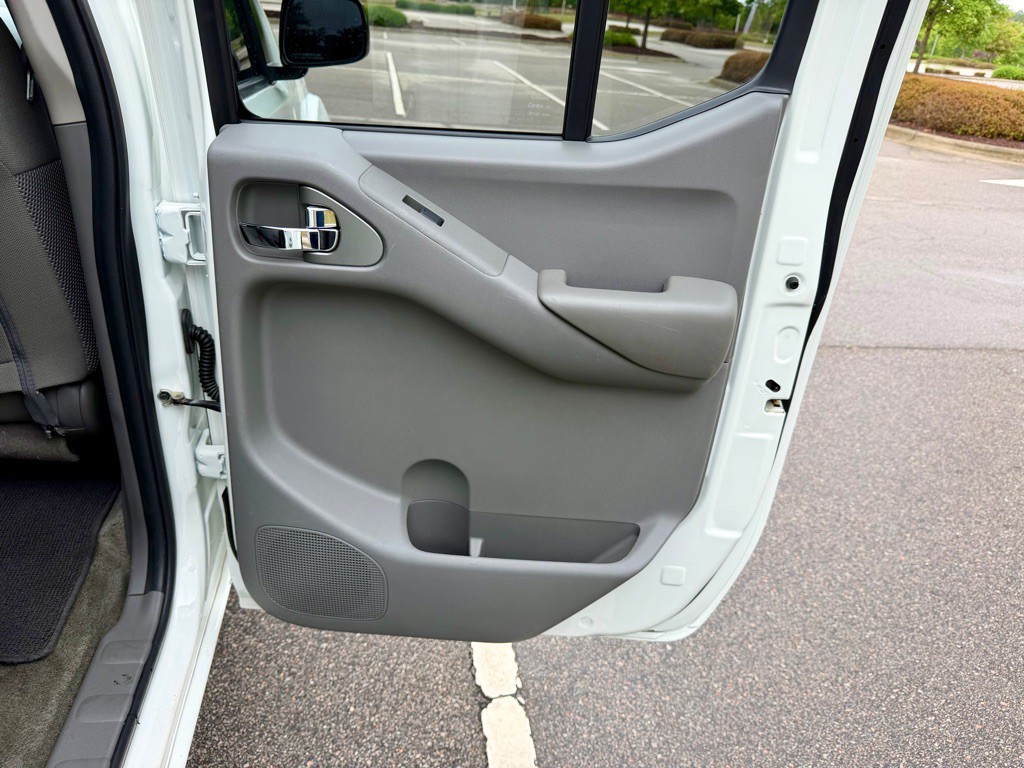 2018 Nissan Frontier Image 25