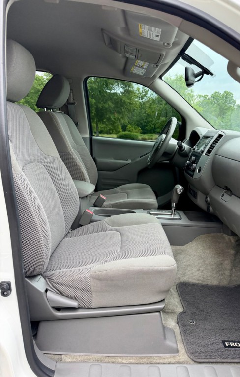 2018 Nissan Frontier Image 26
