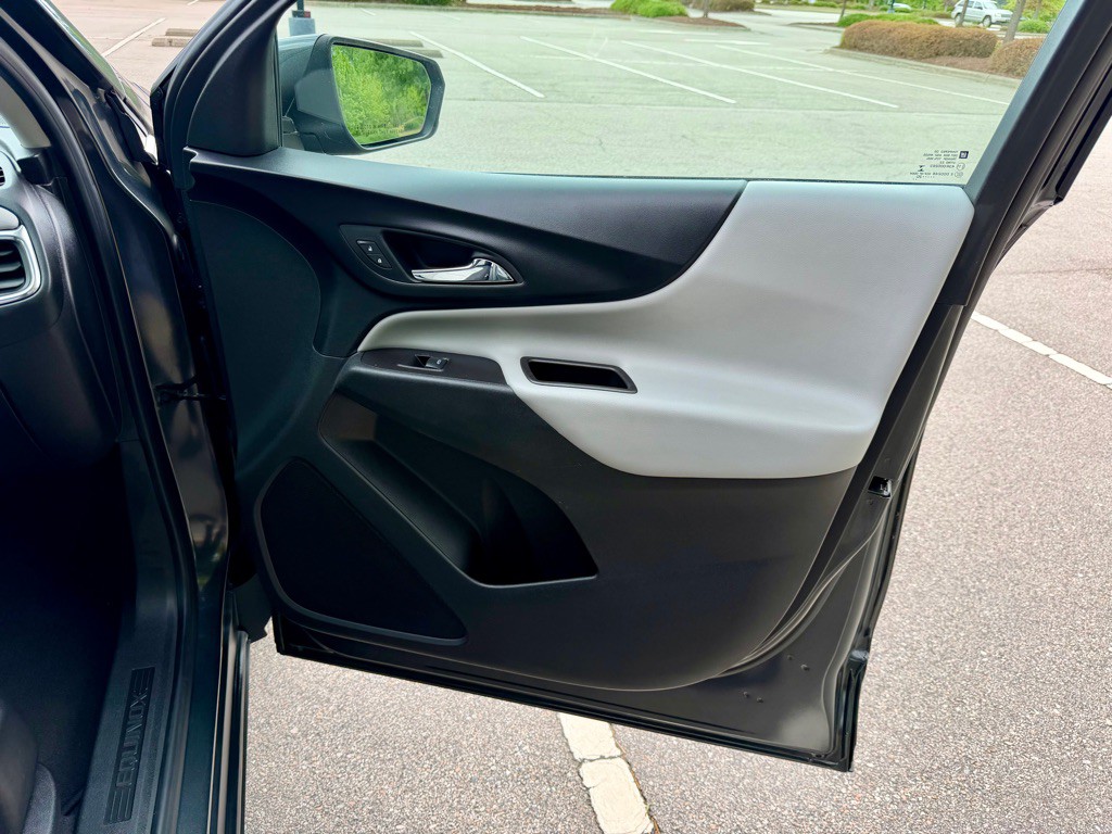 2020 Chevrolet Equinox Image 29