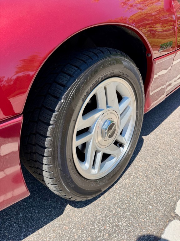 1995 Chevrolet Camaro Image 9