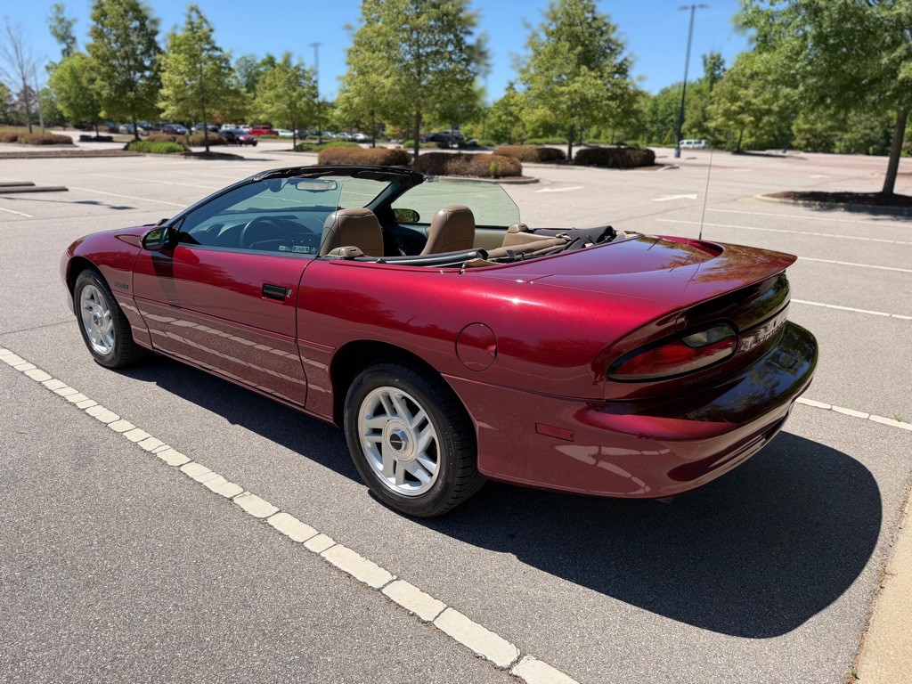 1995 Chevrolet Camaro Image 25