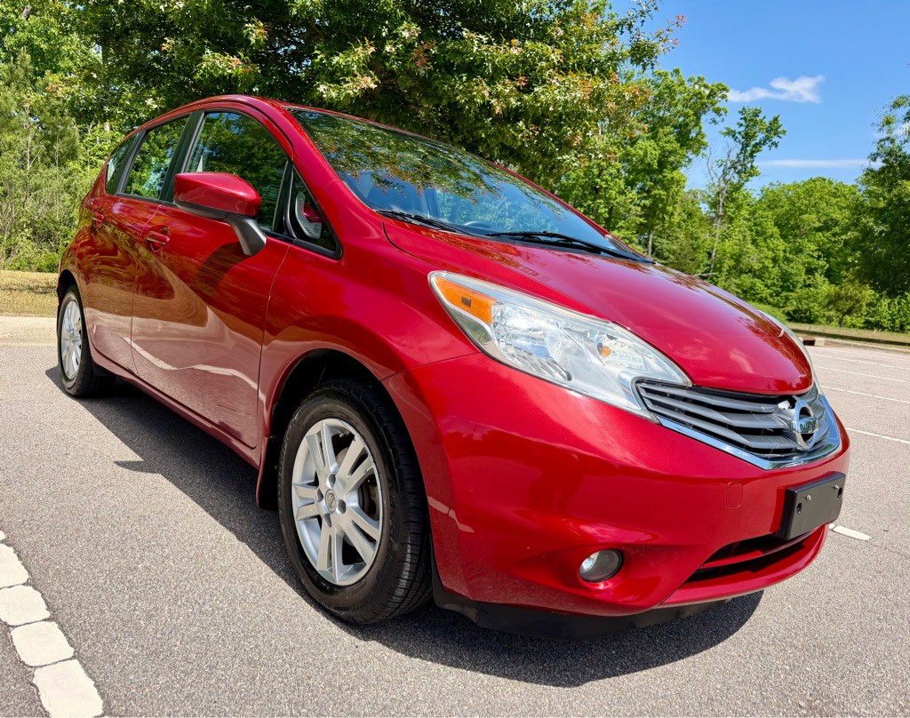 2015 Nissan Versa Image 3
