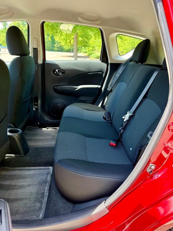 2015 Nissan Versa Image 14