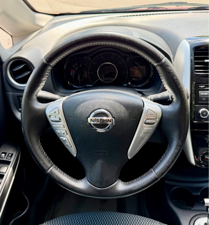 2015 Nissan Versa Image 19