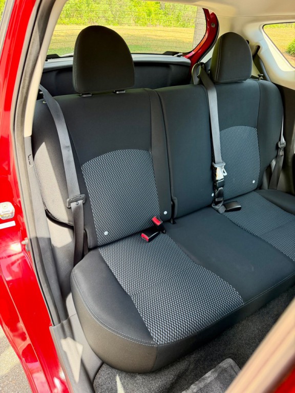 2015 Nissan Versa Image 23