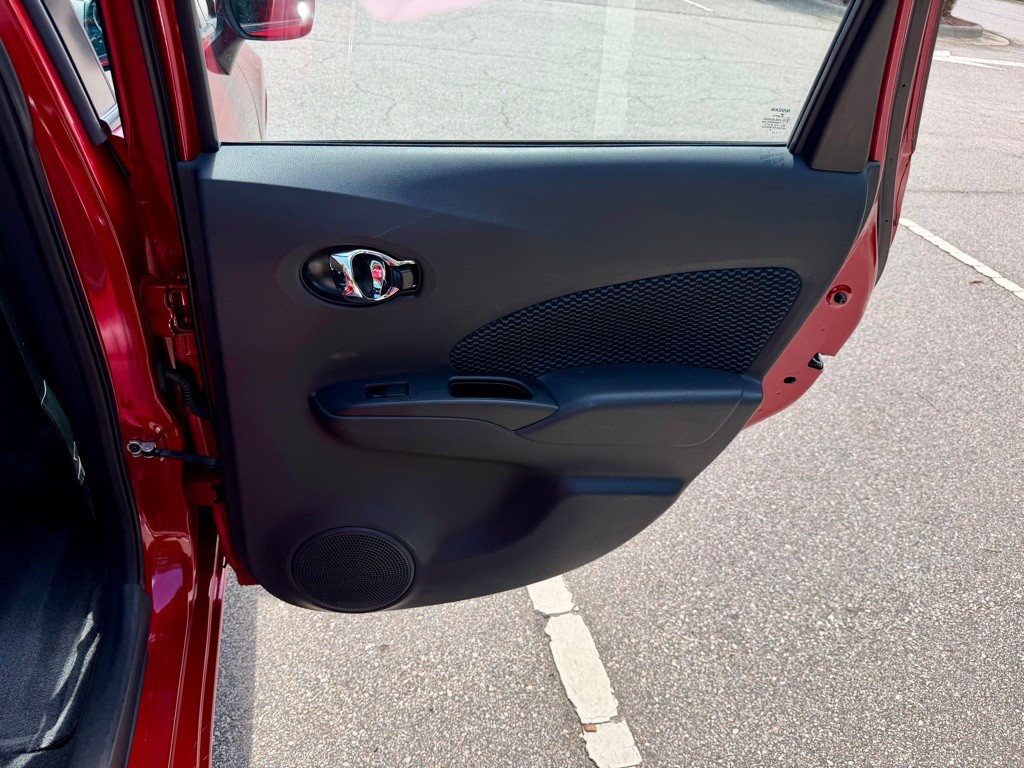 2015 Nissan Versa Image 25