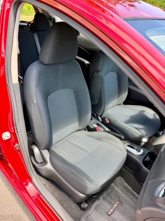 2015 Nissan Versa Image 27