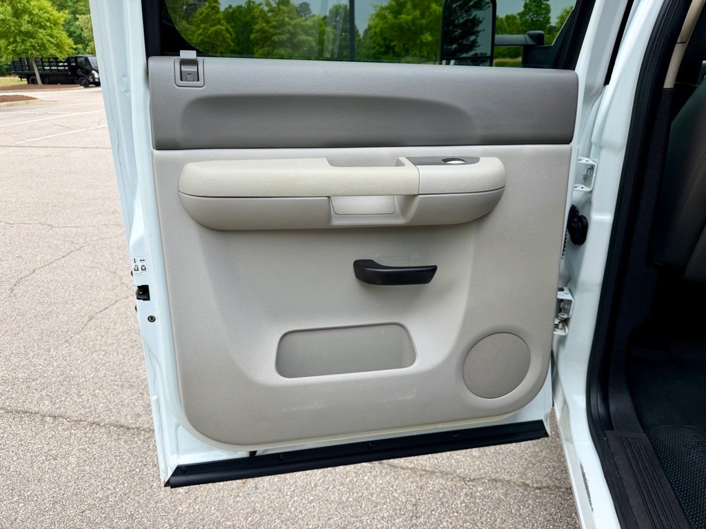 2013 GMC Sierra Image 17