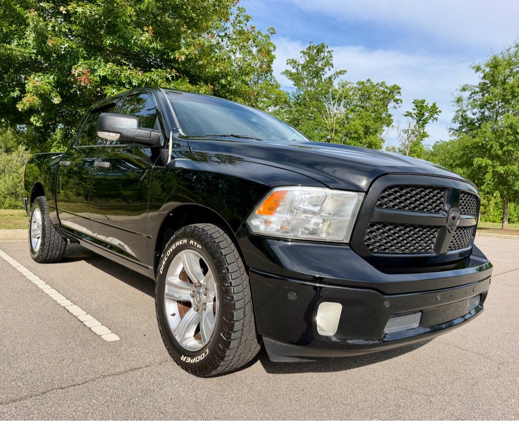 2014 RAM 1500 Image 3