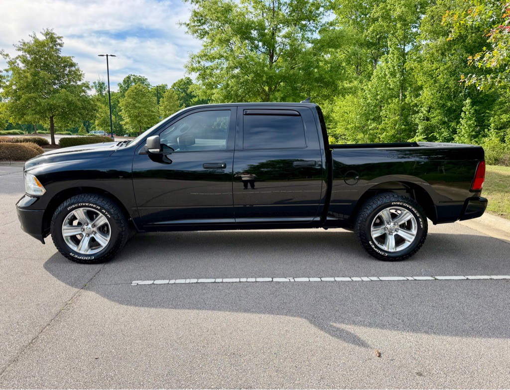 2014 RAM 1500 Image 8