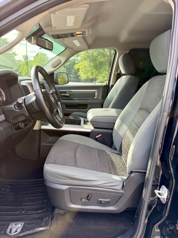 2014 RAM 1500 Image 10