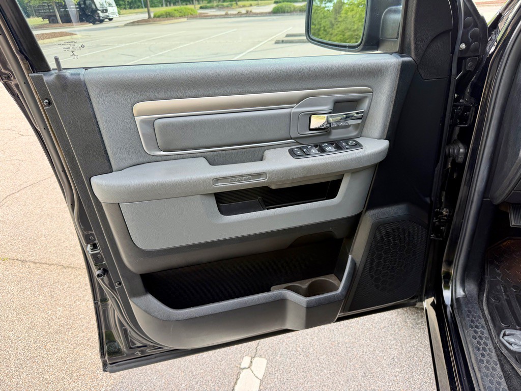 2014 RAM 1500 Image 13