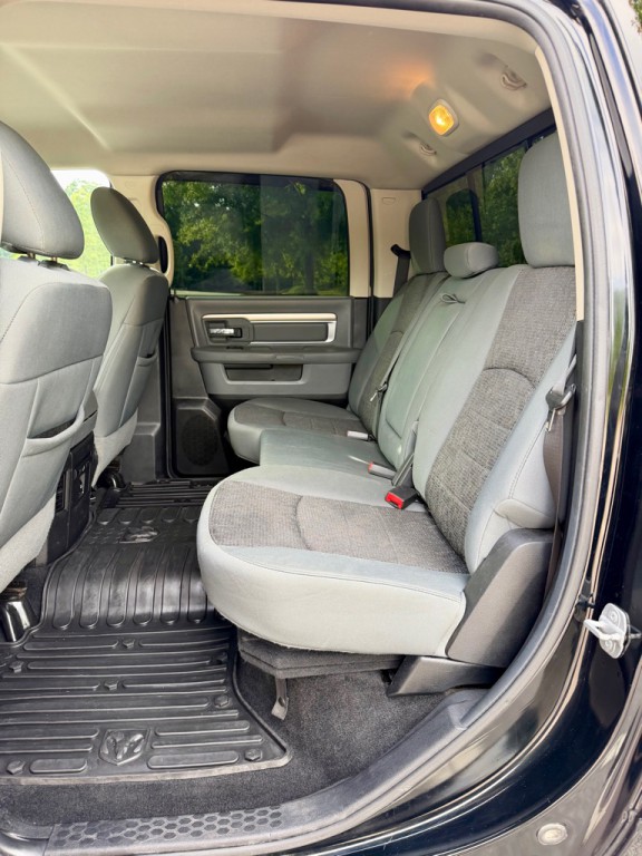 2014 RAM 1500 Image 14