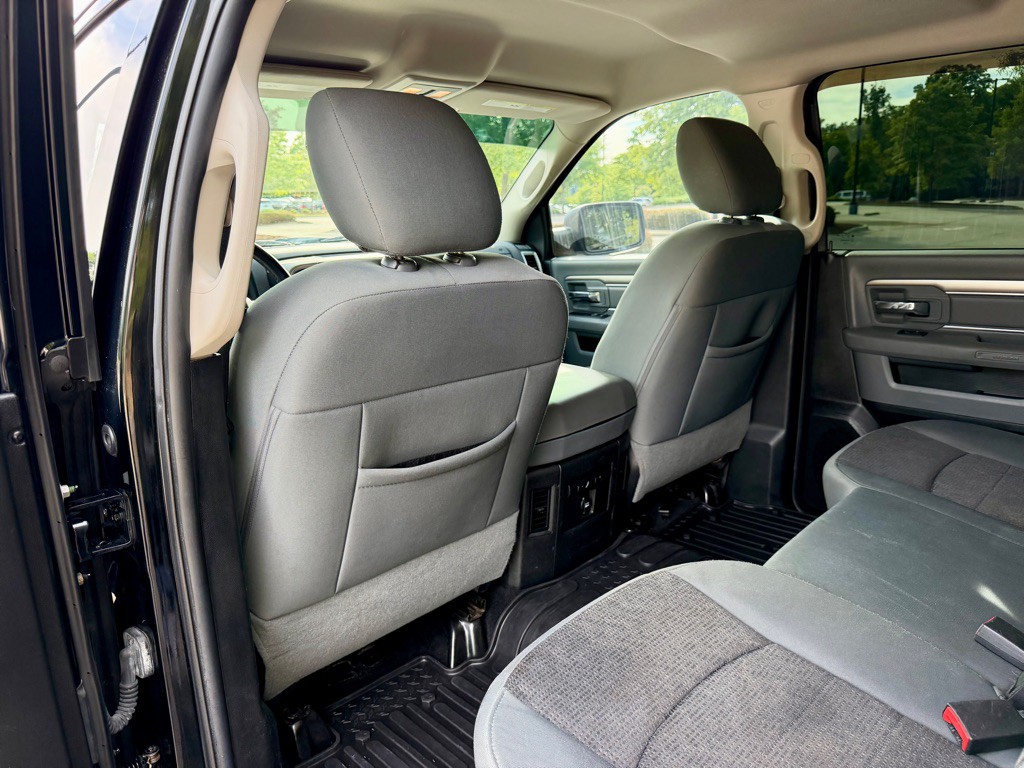 2014 RAM 1500 Image 16