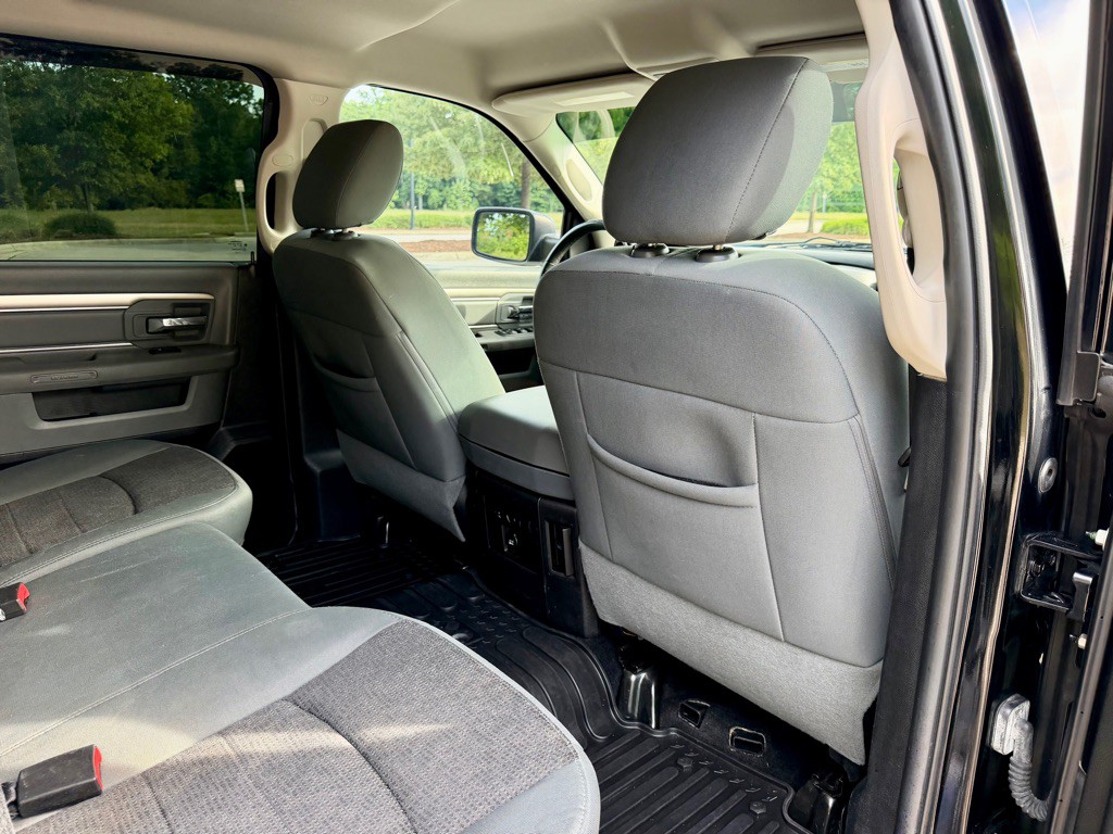2014 RAM 1500 Image 24