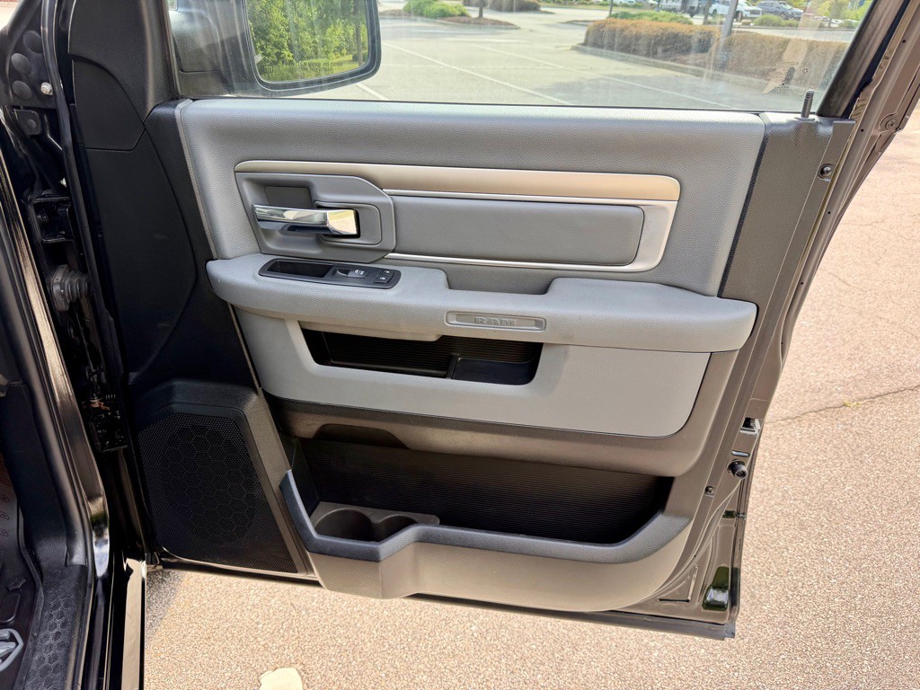 2014 RAM 1500 Image 29
