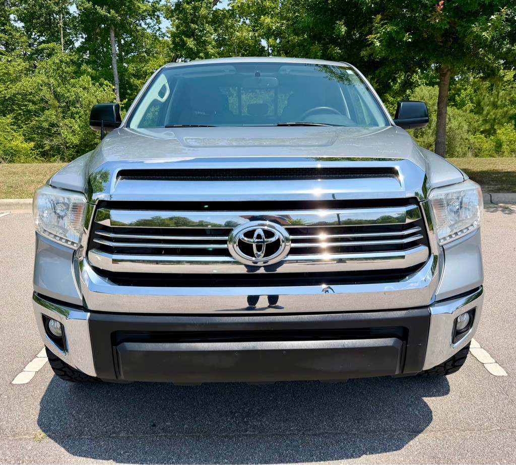 2016 Toyota Tundra Image 2