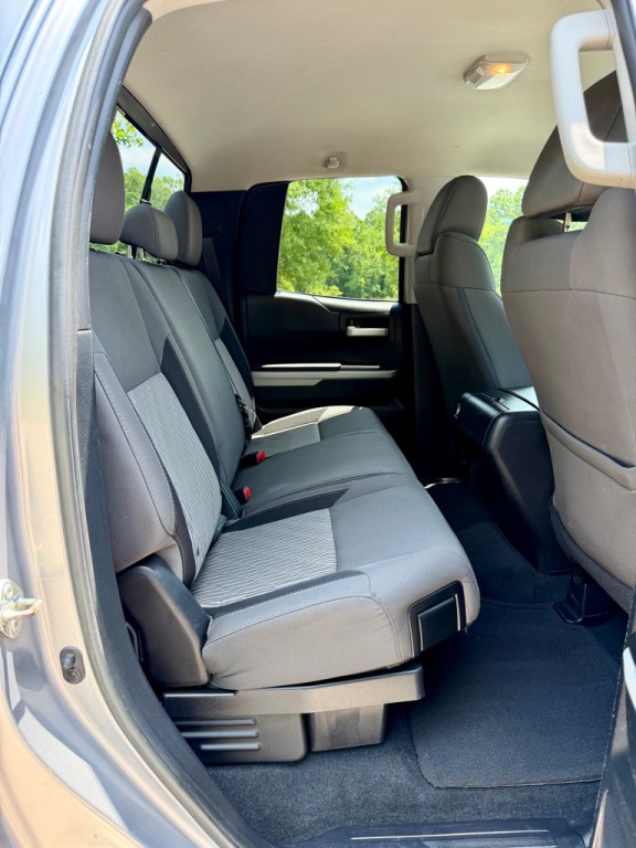 2016 Toyota Tundra Image 21